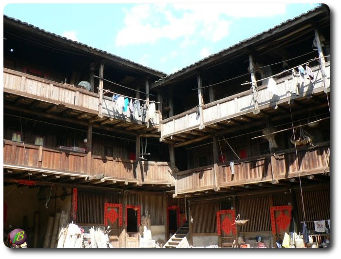 Interieur d'un Tulous Carré (Piang Fong)